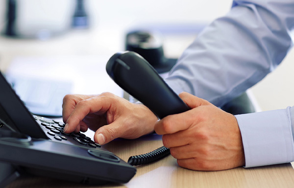 Advantages of a Cloud-Hosted Telephone System Advantages of a Cloud-Hosted Telephone System