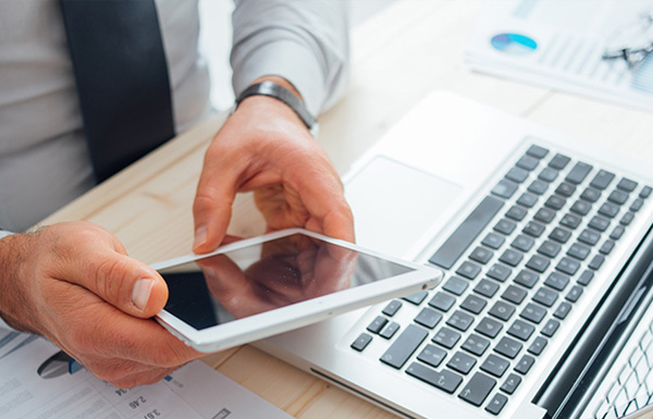 UCaas for Businesses with Nationwide Locations UCaas for Businesses with Nationwide Locations